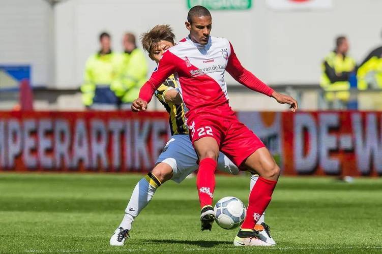 奥离开利物 奥离开利物