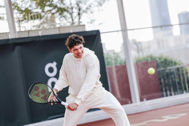 没有人抱怨 没有人抱怨