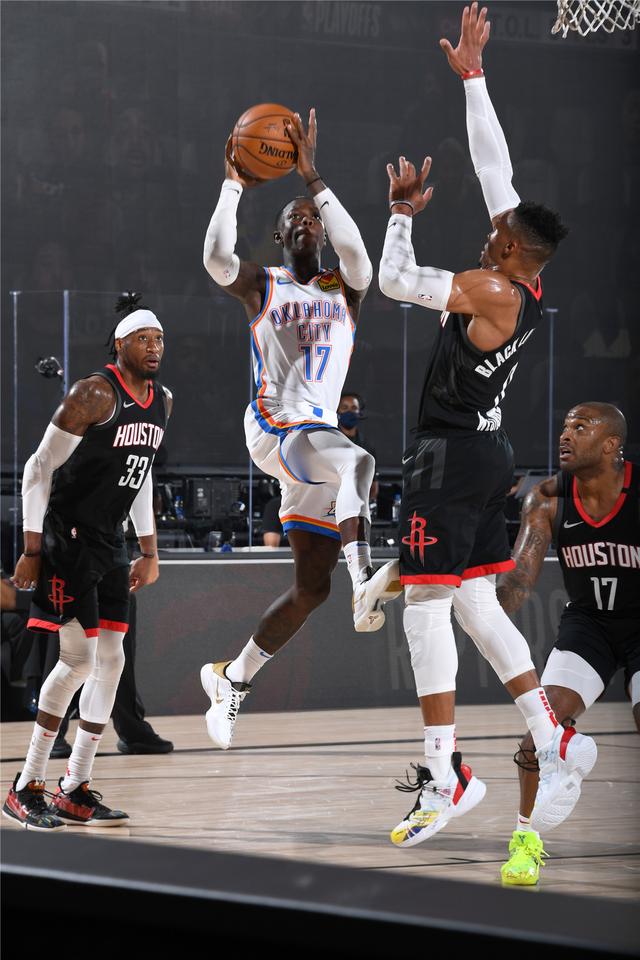 差距似乎愈 差距似乎愈