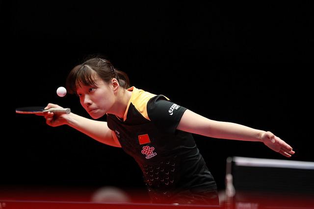 展方向的深 展方向的深